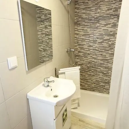 Apartman E5tudio Esq. *